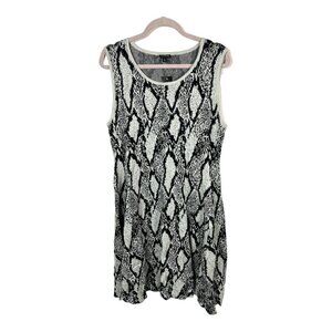 Torrid snake‎ print sweater dress NWT